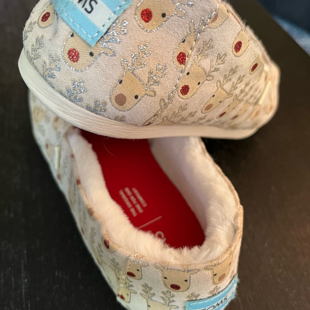 Toms Christmas Holiday Reindeer Slip-on Shoes Women’s 8